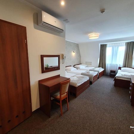 Hotel Palacowa Narol Buitenkant foto