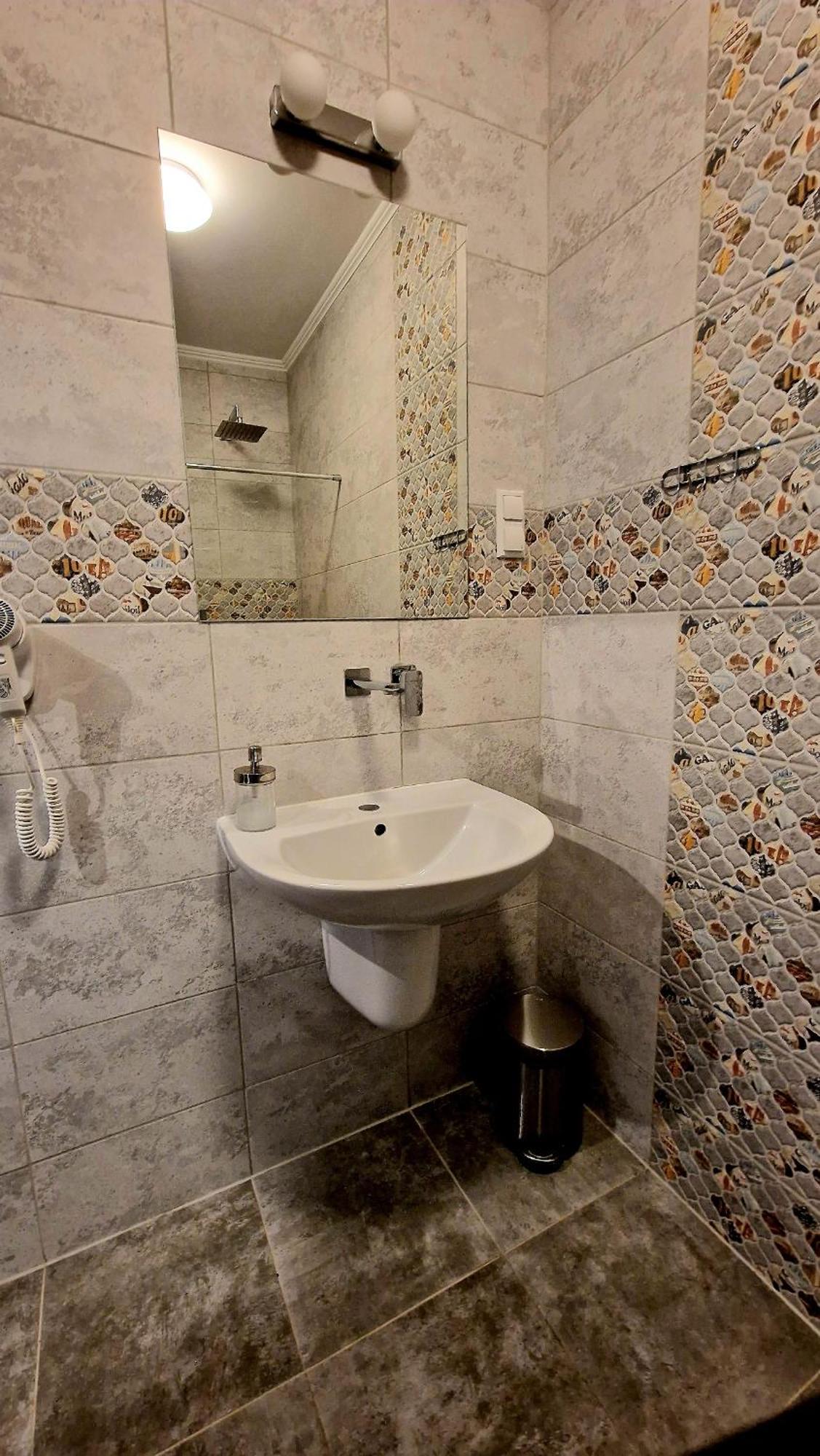 Hotel Palacowa Narol Buitenkant foto